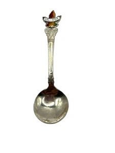 Val-DOr Canadian Souvenir Collectors Spoon With Leaf Design B85 - Picture 1 of 4