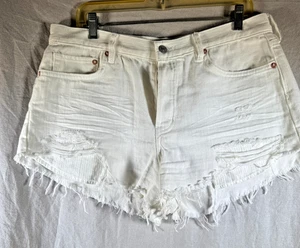 We The Free White Denim Distressed Shorts Women’s Size 31 Packets - Picture 1 of 18