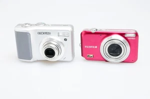 Fujifilm Digital Finepix JX530 + Samsung S1030 - Spares/Repairs See Description - Picture 1 of 4