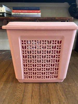 VTG 80s Rubbermaid Laundry Hamper Basket Tulip Floral Pink 2787 Barbie Mauve - Image 1 of 4