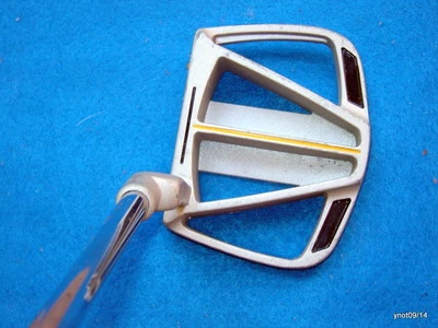 vintage WALTER HAGEN 'clam-cage' style PUTTER~pewter head T3 steel shaft 35" - Image 1 of 4