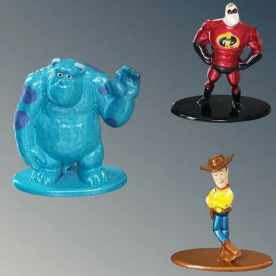 Disney Nano Metalfigs Toy Story Woody Incredibles Sulley Die-Cast Mini-Figuras Foto 1 de 4