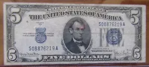 1934 D Five Dollar Silver Certificate ~ Circulated - Picture 1 of 2