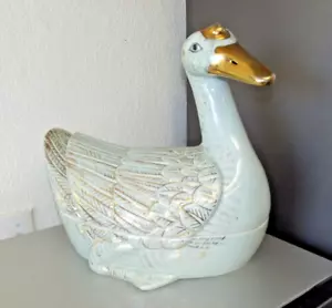 JIAQING (1796-1820) CELADON DUCK TUREEN - Bild 1 von 10