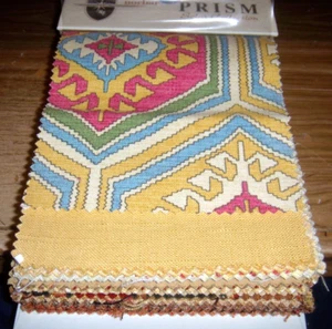 48 PCS PRISM HOLIDAY FABRIC SAMPLE BOOK 9-1/2" X 6-1/2", POLYESTER / COTTON - Imagen 1 de 2
