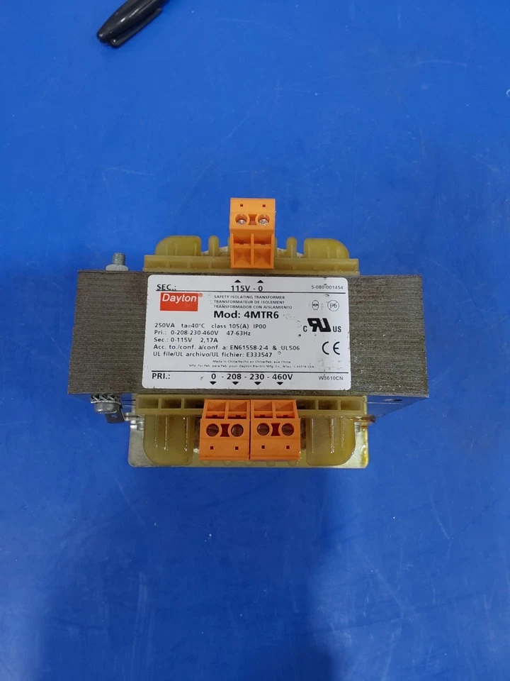 Transformador aislante de seguridad Dayton 4MTR6  Foto 1 de 1