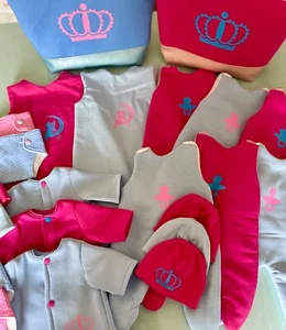 Puppen Kleidung Gr 38 cm Strampler Jacke Mütze usw NEU Handarbeit Geschenk 🍼💜 - Bild 1 von 39