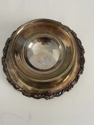 Vintage Oneida Gravy Bowl & Plate Silverplate Entertaining Serving - Used - Image 1 of 4