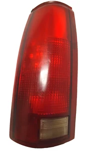 Luz trasera izquierda Chevrolet, camioneta GMC, Suburban: 1988, 1989, 1990, 1991-1998 - Imagen 1 de 11