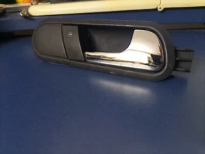 SEAT IBIZA VW POLO MANIGLIA SUPPORTO PORTA USATO OR IGINALE 6L1837114B - Imagen 1 de 5