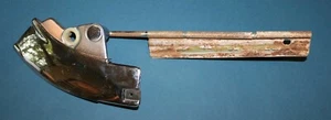 1968 L - 1976 Windshield Frame Right Top Latch Plate, Visor GM 3966602 Original - Picture 1 of 2