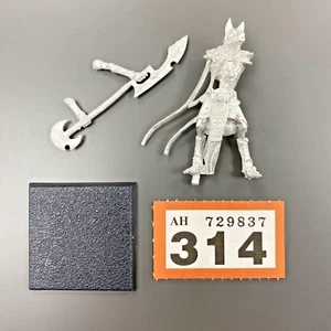 USHABTI WITH RITUAL BLADE GREAT WEAPON A JACKAL TOMB KINGS WARHAMMER OLD WORLD - Picture 1 of 1