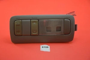 B#40 01-05 LEXUS IS300 TECHO CORREDIZO INCLINABLE CONTROL LATERAL CÚPULA LECTURA DE MAPAS GRIS CLARO OEM - Imagen 1 de 5