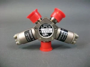 Interruptor RF Transco 11100 28VDC SPDT Tipo N Conectores 1 en 2 salidas Sin enganche  - Imagen 1 de 4