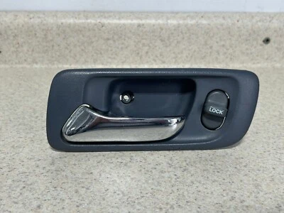 Honda Odyssey 2004 conductor delantero izquierdo interior manija de puerta gris OEM Foto 1 de 4