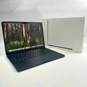 2024 Apple MacBook Air 13,6" M3 8C 16GB RAM 256GB - Bild 1 von 9