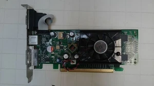 DELL WX093 NVIDIA GEFORCE 8300GS 128MB PCIE VIDEO GRAPHICS BOARD J5-2(11) - Picture 1 of 2