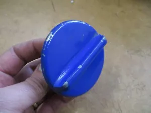 HOLDEN FUEL PETROL CAP HQ HJ HX HZ WB UTE PANEL VAN SANDMAN KINGSWOOD - Picture 1 of 6