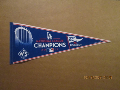 MLB Los Angeles Dodgers Vintage 2017 NL Champions 22ND NL Team Logo Pennant Cover