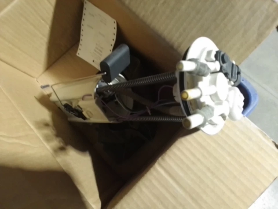 Conjunto de bomba de combustible Ford Mercury Cougar 1992 1992 1993 1994 1995 1996 1997 usado Foto 1 de 1