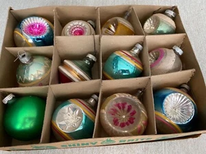12 adornos navideños antiguos de colección de vidrio - Imagen 1 de 12