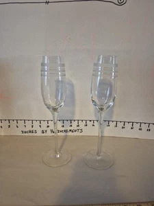 2 Kate Spade Lenox Crystal Champagne Flauti Libreria Striscia 10,25" Usato in ottime condizioni - Foto 1 di 13