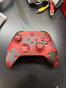 Microsoft Xbox One Wireless Controller Model 1914 - RED CAMO - FREE SHIPPING! - Picture 1 of 3
