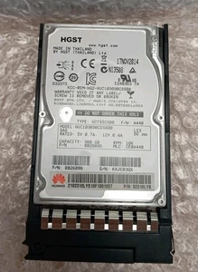 HGST HUC109090CSS600 P/N 0B26086 HDD 900GB 10K SAS CON SLITTA (PER SERVER)  - Picture 1 of 5