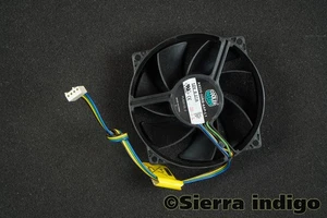 Cooler Master A9225-22RB-6AP-L1 DC12V 0.27A 92mm x 25mm 4-Pin 4-Wire Fan - Picture 1 of 1