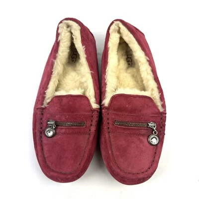 Zapatillas UGG Ansley 7 Red Berry Shearling Forradas Dije Sin cordones Mocasín Para Mujer Foto 1 de 4