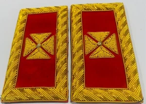 eBay GRAN COMANDANTE CABALLEROS TEMPLARIOS HOMBRO CORREAS - BORDADO LINGOTES - Imagen 1 de 2