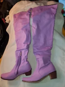 Damenstiefel klobiger Absatz rund geschnitten Reiter plissiert Reißverschluss Overknee FLIEDER Größe 10 - Bild 1 von 3