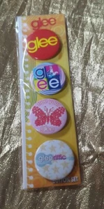 GLEE TV Show 4 PIN Collector Set NEW Button Pinbacks Flair L1 - Picture 1 of 2