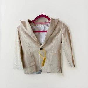 NWT Boys Size 8 Formal Beige Blazer With Shoulder Pads - Picture 1 of 7