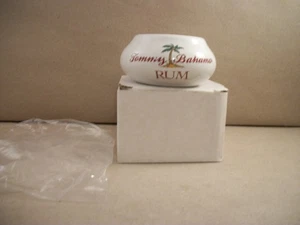 New Small Tommy Bahama Rum Logo Unscented Tabletop Bar Candle - Picture 1 of 3