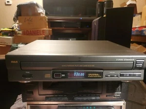 Vintage RCA 5 Disc CD Changer. W/O Remote. Model RP-8055c - Picture 1 of 3