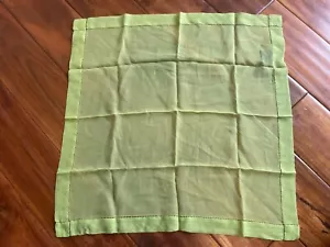 NWOT Hillard & Hanson Light Green Lattice Trim Square Scarf Women's 19" x 19" - Picture 1 of 4