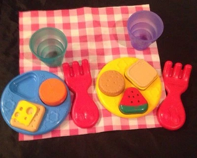 LEAP FROG 形状和共享粉色野餐篮替换件可选一件 — 第 1/4 张图片