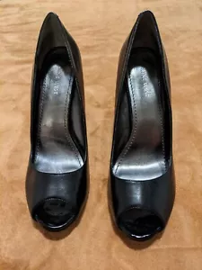 Nine West women's black leather open toe, patent heel design, size 8.5M - Picture 1 of 5