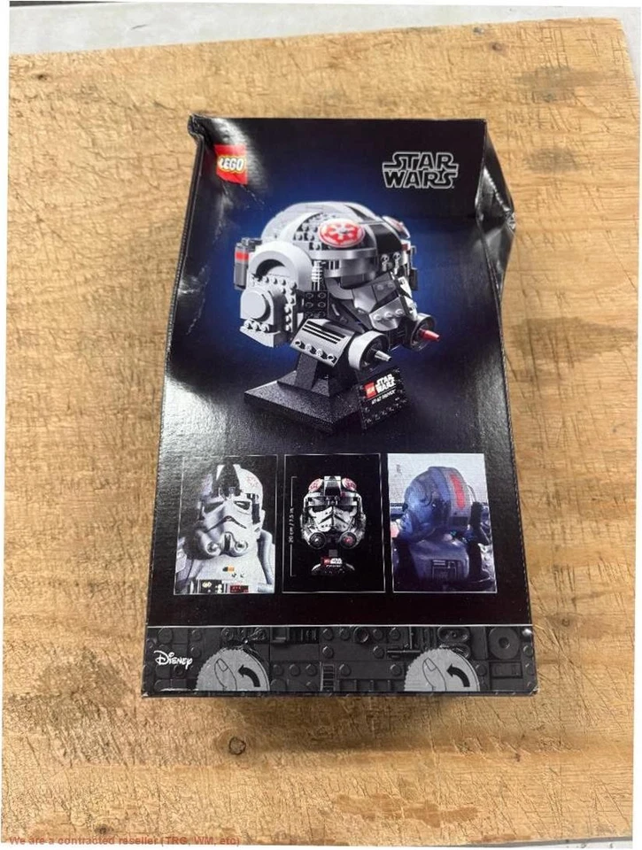 LEGO Star Wars: The Empire Strikes Back AT-AT Driver Helmet SEE DETAILS - Image 1 of 3