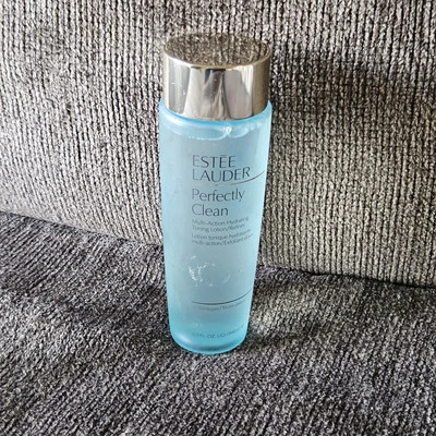 Loción tonificante hidratante multiacción perfectly Clean Estee Lauder refinadora 6,7 oz Foto 1 de 4