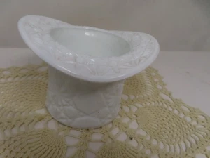 Vintage Button & Daisy Pattern Milk Glass Hat White - Picture 1 of 5