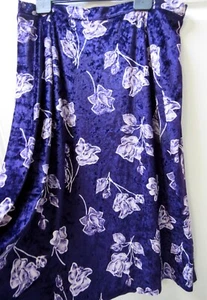 Evans Velvet Midi Skirt Size 24 Purple Y2K Vintage Occasion Floral Plus Flared - Picture 1 of 3