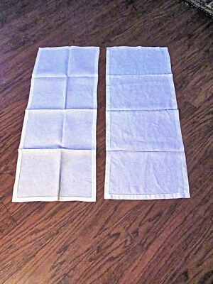Par de corredores de mesa clásicos de lino blanco de 13" por 32" de colección Foto 1 de 3