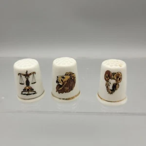 Vintage 3er Set Fingerhüte Porzellan Sternzeichen, Löwe, Widder und Waage - Bild 1 von 8