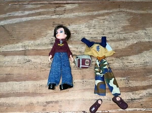 2003 MGA 2" Pretty Boy Bratz Doll W/ Complete Outfit, Extra Top, Bottom, & Bag - Picture 1 of 5