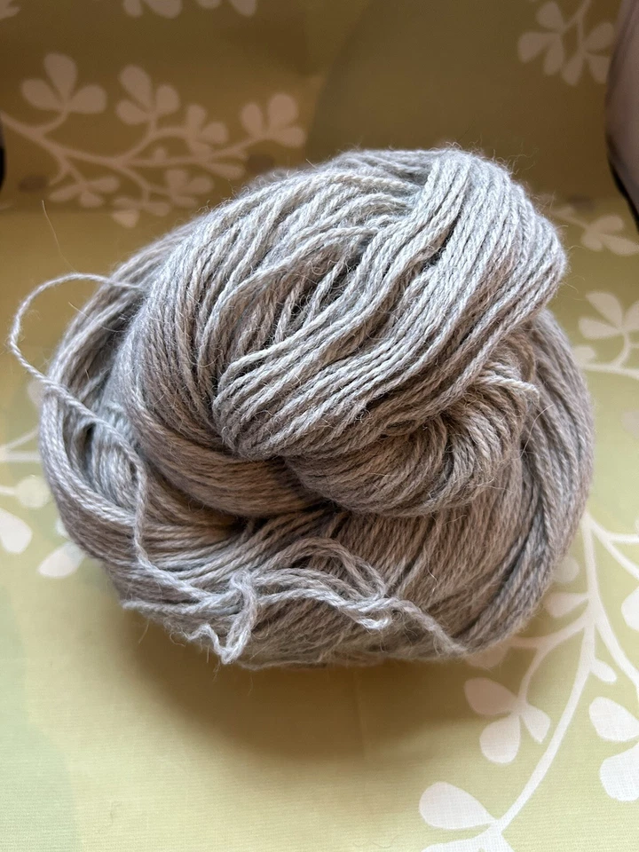 Пряжа из тонкой перуанской чистой альпаки - серый большой хэнк 210 г - Изображение 1 из 1
