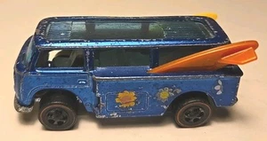 VINTAGE HOT WHEELS REDLINE ORIGINAL BEACH BOMB BLUE /SURFBOARDS ( 1969 USA/HK ) - Picture 1 of 8
