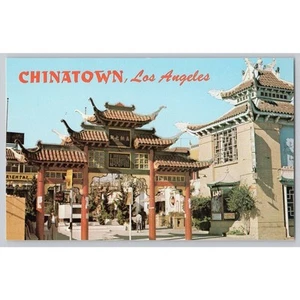 California POSTCARD Chinatown Los Angeles CA Gateway New Chinatown - Picture 1 of 2