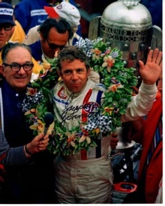 GORDON JOHNCOCK Signed Autographed 8x10 INDY 500 Photo - Picture 1 of 1